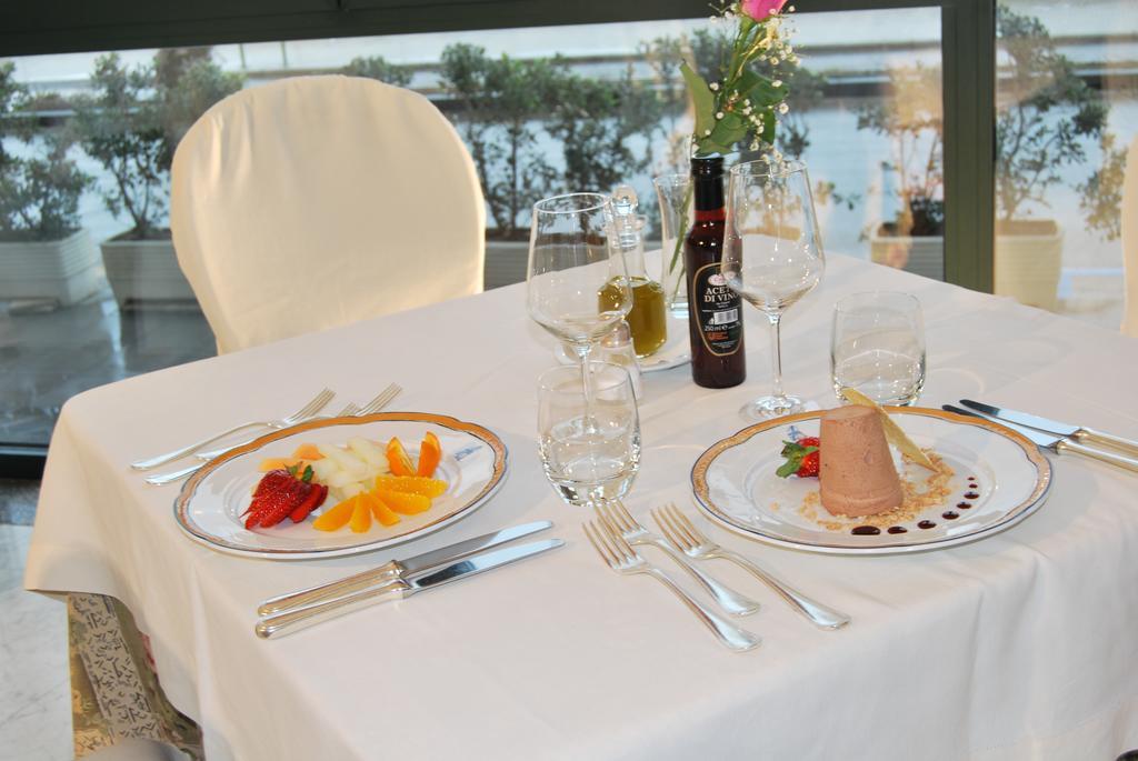 Hotel Il Mulino Capo dʼOrlando エクステリア 写真